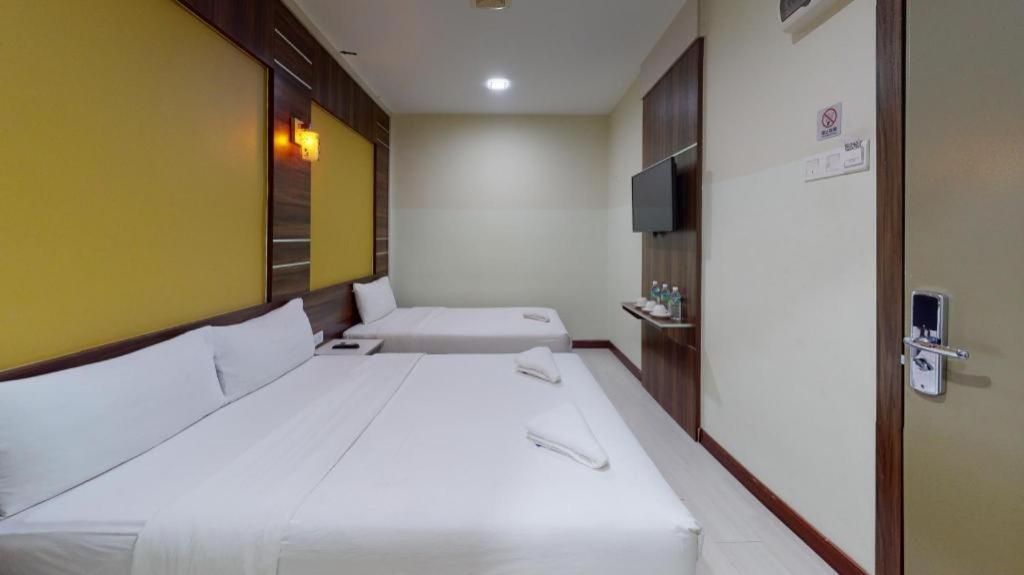 Golden Night Hotel Subang Jaya Ngoại thất bức ảnh