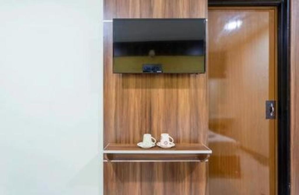 Golden Night Hotel Subang Jaya Ngoại thất bức ảnh