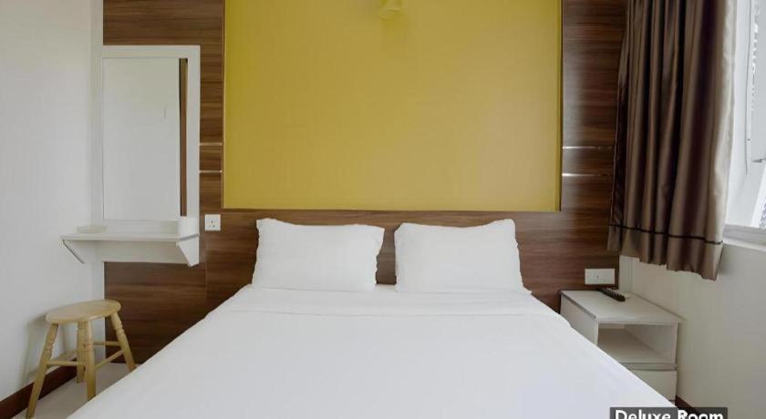 Golden Night Hotel Subang Jaya Ngoại thất bức ảnh