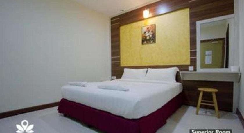 Golden Night Hotel Subang Jaya Ngoại thất bức ảnh
