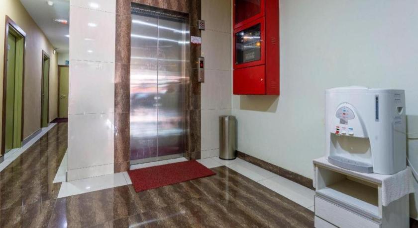 Golden Night Hotel Subang Jaya Ngoại thất bức ảnh