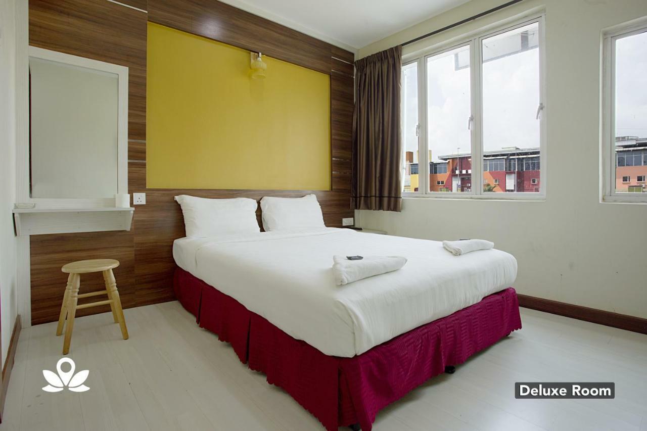 Golden Night Hotel Subang Jaya Ngoại thất bức ảnh